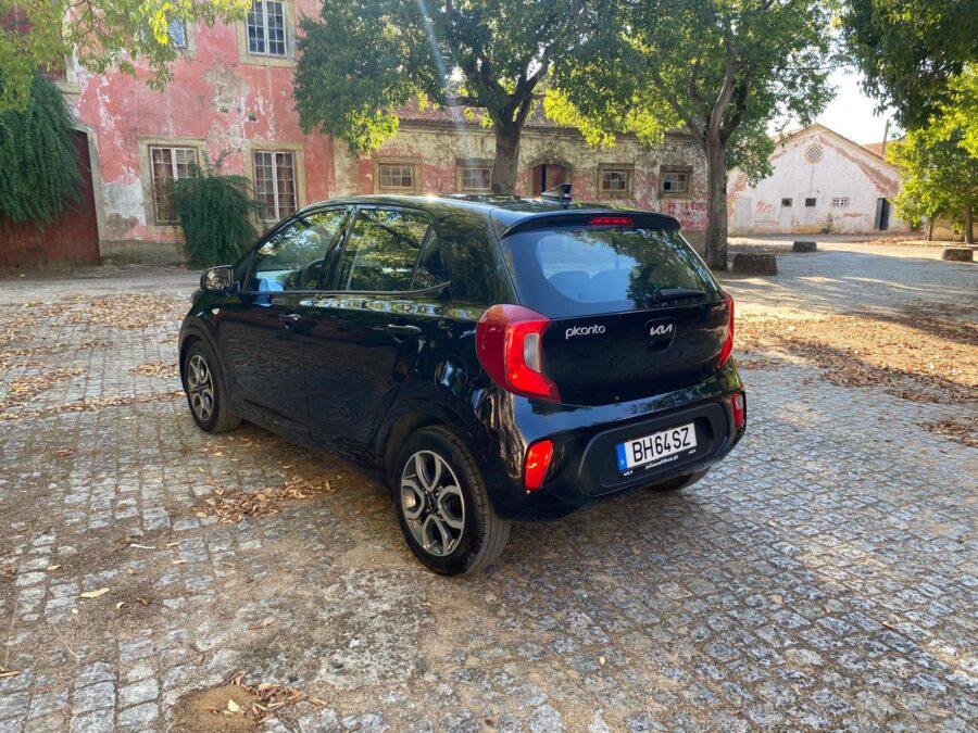 Kia Picanto 1.0 URBAN 36