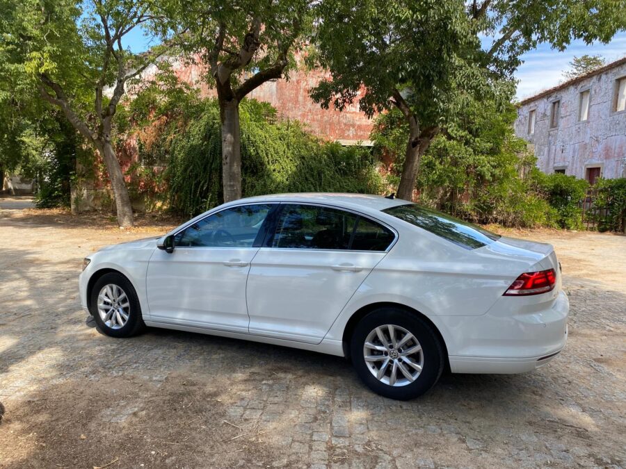 VW Passat 2.0 TDi CONFORTLINE 5