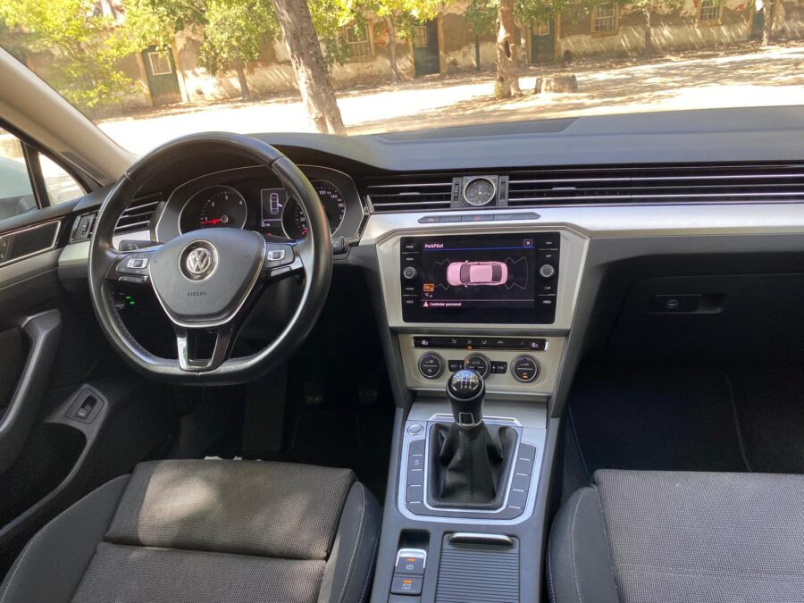 VW Passat 2.0 TDi CONFORTLINE 15