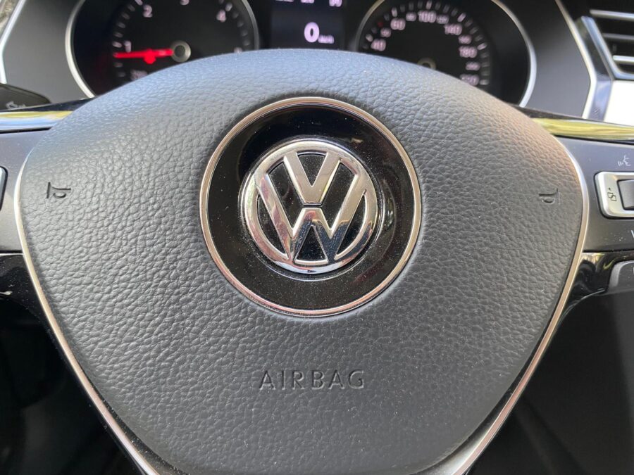 VW Passat 2.0 TDi CONFORTLINE 18