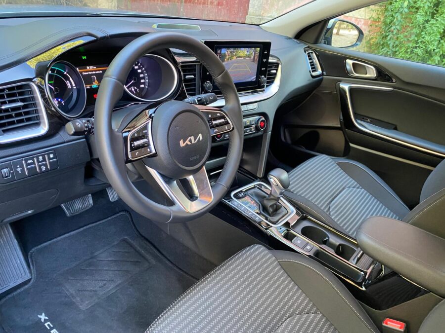 Kia XCEED 1.6 GDI 6DCT PHEV - DRIVE 12